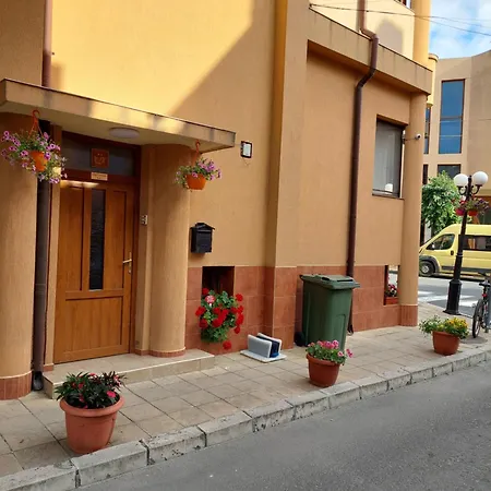 Apartman Hristovi & *