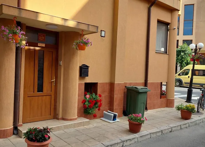 Apartmán Hristovi & *